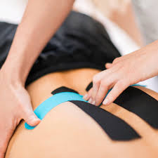 Aplicación de Kinesio Tape terapéutico